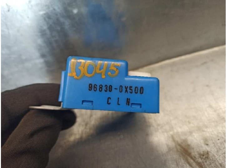Recambio de caja reles / fusibles para hyundai i10 i (pa) 1.1 referencia OEM IAM 968300X500 4