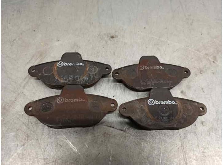 Recambio de pastillas de freno para fiat punto (176_) 75 1.2 referencia OEM IAM GDB1115