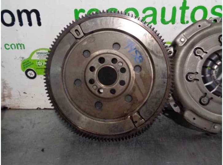 Recambio de kit embrague para bmw 5 (e39) 528 i referencia OEM IAM 415005010  LUK 5