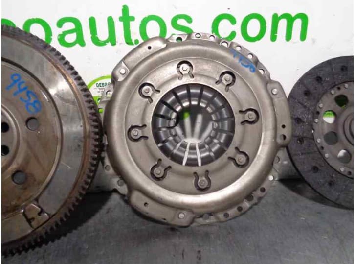 Recambio de kit embrague para bmw 5 (e39) 528 i referencia OEM IAM 415005010  LUK 6