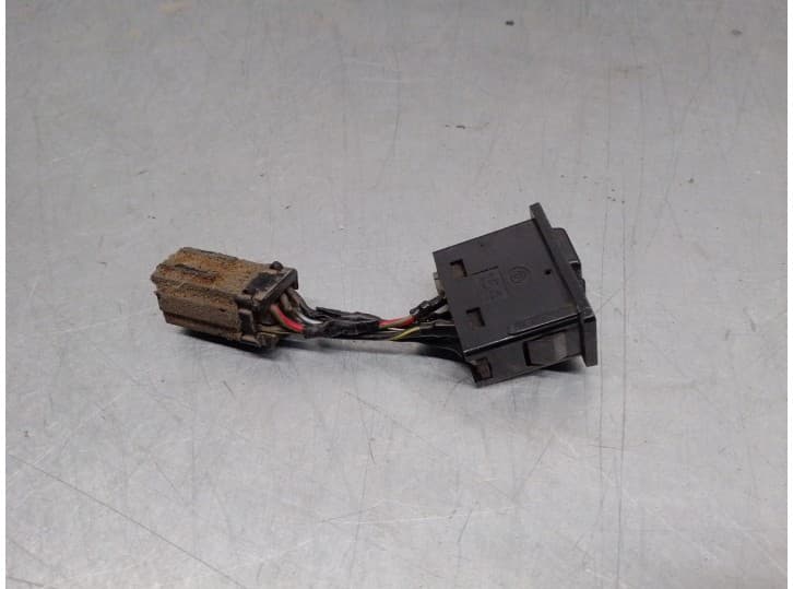 Recambio de interruptor para isuzu trooper 2.8 turbodiesel referencia OEM IAM 6930V18 4