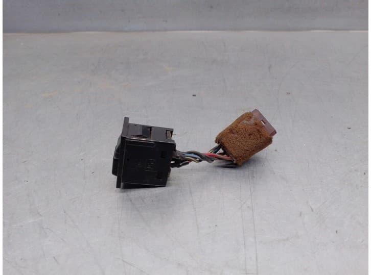 Recambio de interruptor para isuzu trooper 2.8 turbodiesel referencia OEM IAM 4641X18 2