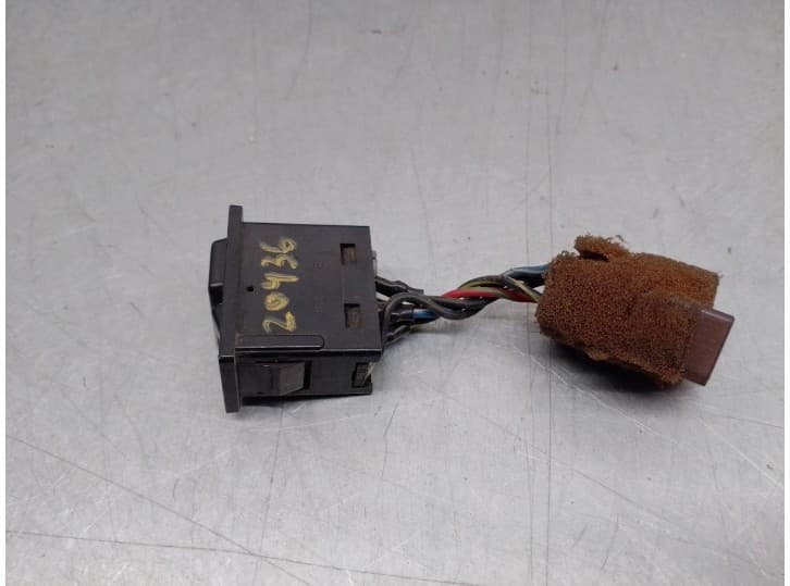 Recambio de interruptor para isuzu trooper 2.8 turbodiesel referencia OEM IAM 4641X18 3
