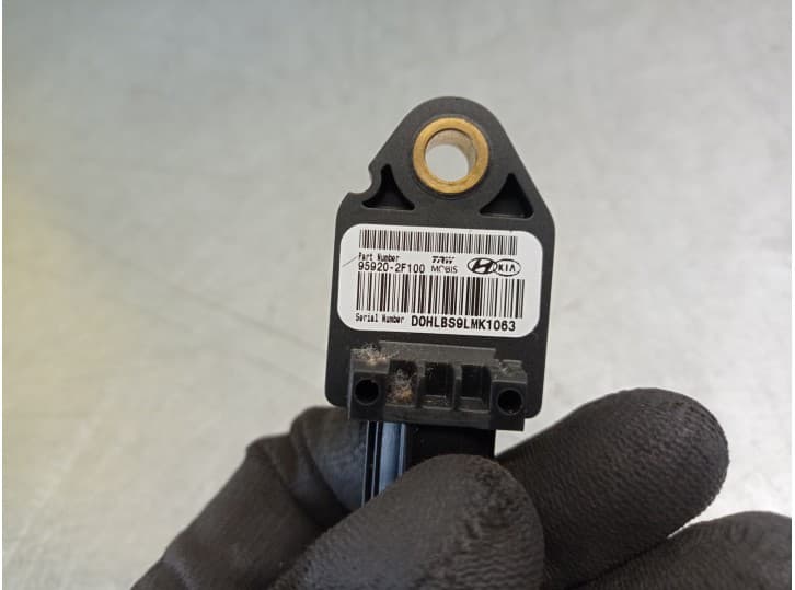 Recambio de sensor impacto para hyundai sonata v (nf) 2.4 referencia OEM IAM 959202F100 4