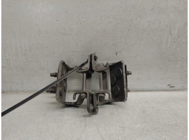 Recambio de bisagra porton para volvo c30 (533) 1.6 d referencia OEM IAM 30657228