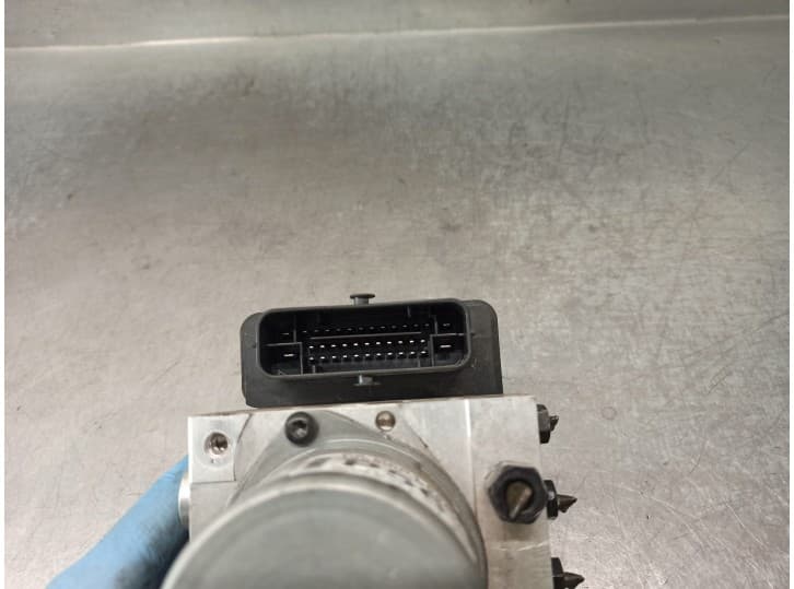 Recambio de abs para kia soul ii (ps) 1.6 crdi 128 referencia OEM IAM 6158945200 5