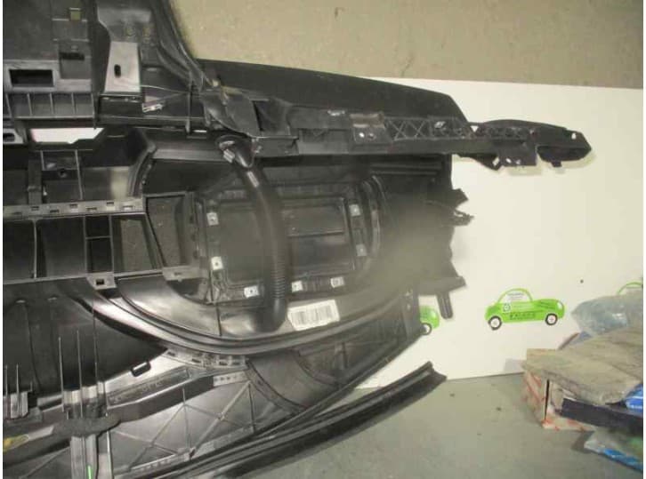 Recambio de salpicadero para citroën c5 iii (rd_) 2.0 hdi (rdrhda) referencia OEM IAM  NEGRO 8