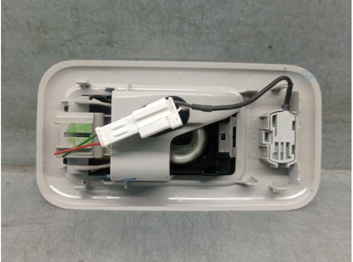 Recambio de luz interior para peugeot 108 1.0 vti 72 referencia OEM IAM 633230H020 2