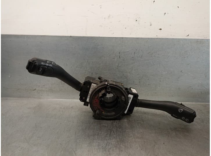 Recambio de mando luces para skoda fabia i (6y2) 1.9 sdi referencia OEM IAM 8L0953513J