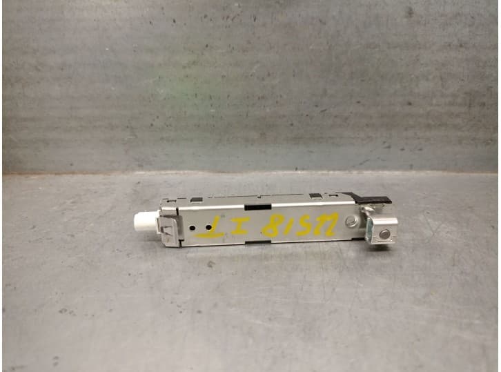 Recambio de antena para audi q2 (gab, gag) 1.0 tfsi referencia OEM IAM 81A035225  920460301 2