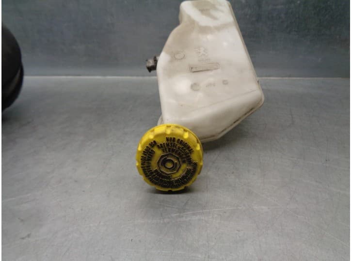 Recambio de bomba freno para citroën c-elysee (dd_) 1.2 vti 82 referencia OEM IAM 32069745 4