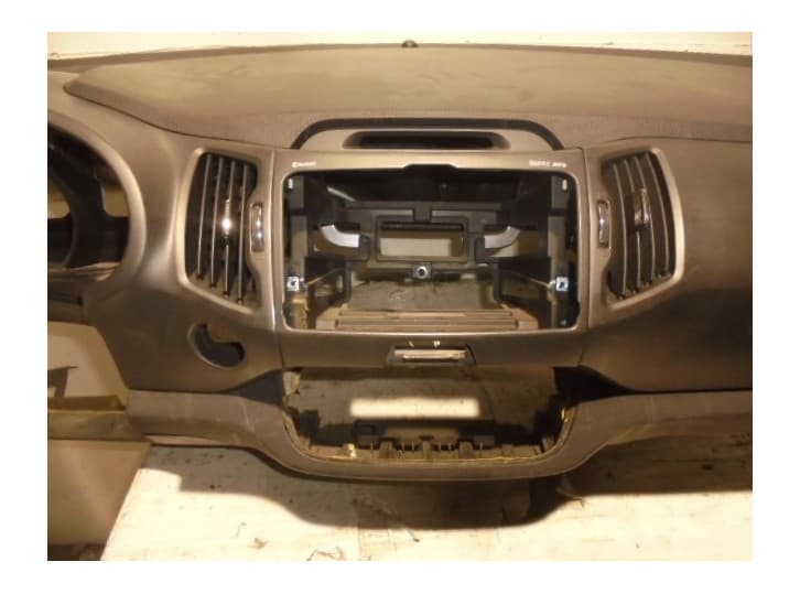 Recambio de salpicadero para kia sportage iii (sl) 2.0 crdi referencia OEM IAM  NEGRO 4