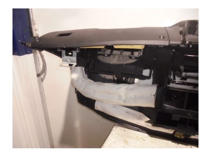 Recambio de salpicadero para kia sportage iii (sl) 2.0 crdi referencia OEM IAM  NEGRO 9