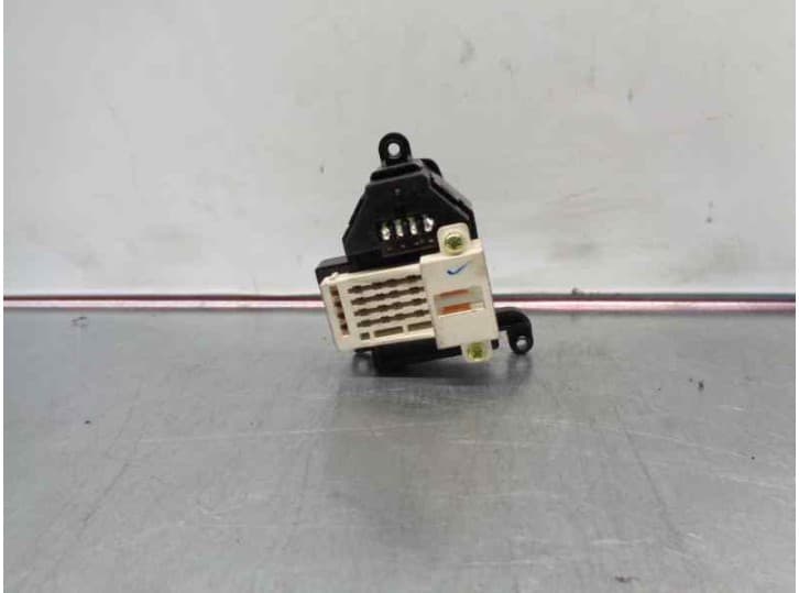 Recambio de mando retrovisor para hyundai i30 (fd) 1.6 referencia OEM IAM 2