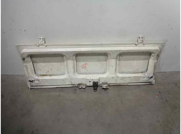 Recambio de capot para nissan trade furgoneta 100 referencia OEM IAM 3459274 BLANCO 3