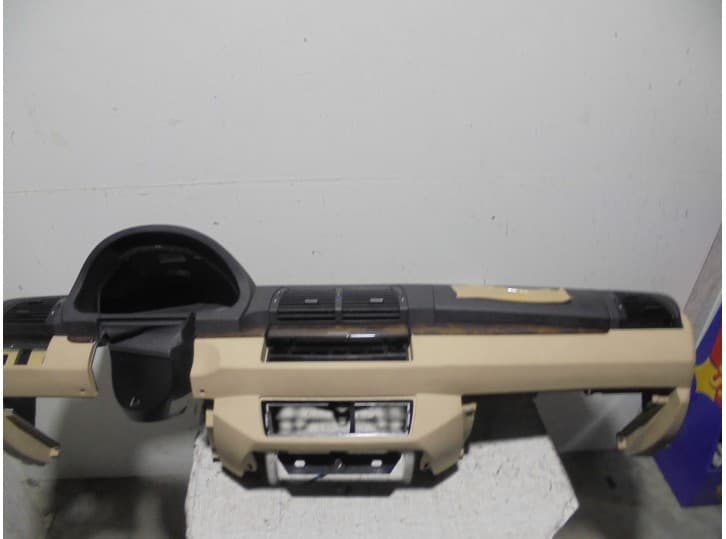 Recambio de salpicadero para bmw x5 (e53) 3.0 d referencia OEM IAM  NEGRO Y BEIGE 4