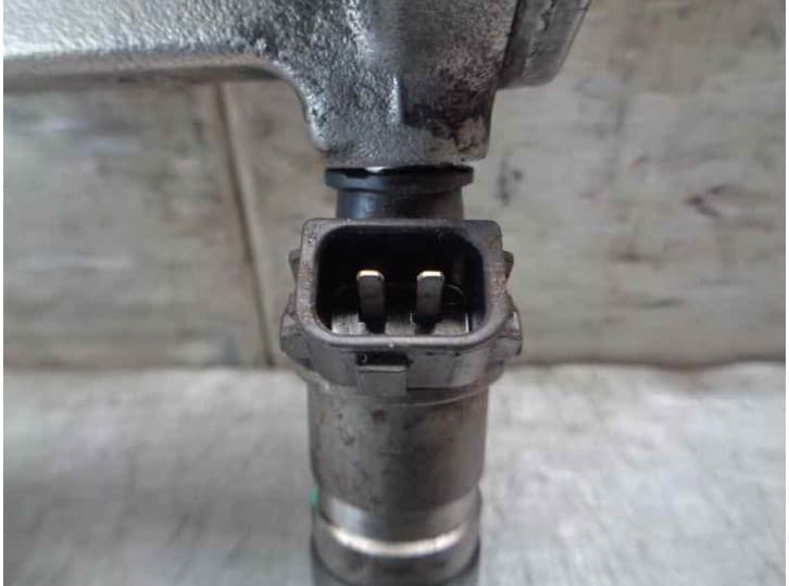 Recambio de rampa inyectora para rover 600 i (rh) 618 i/si referencia OEM IAM   KEIHIN 3