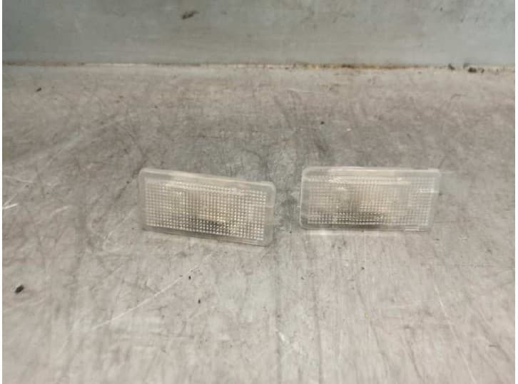 Recambio de luz interior para bmw x5 (e53) 3.0 i referencia OEM IAM 63318382358