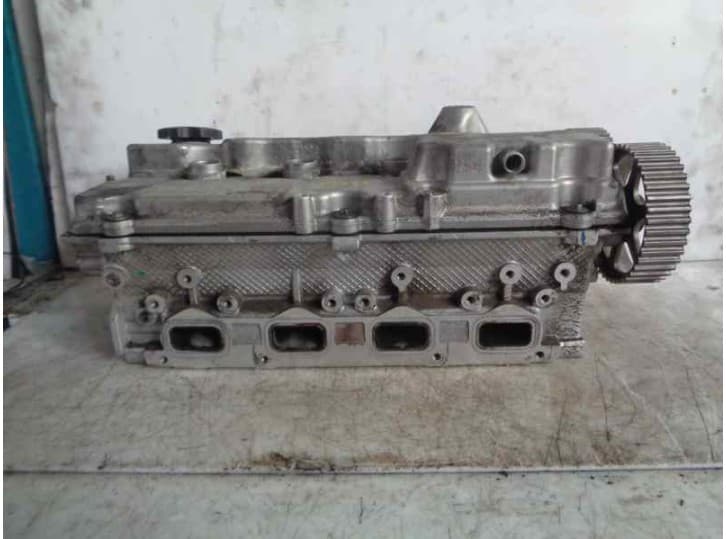 Recambio de culata para chrysler voyager (rg) 2.5 crd cat referencia OEM IAM 4667086AC 4