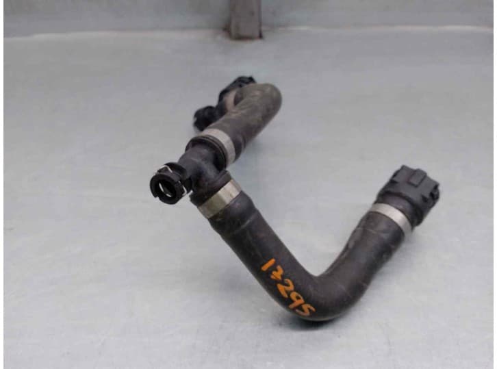 Recambio de tubo para mercedes-benz clase v (w447) referencia OEM IAM A4478307202 2