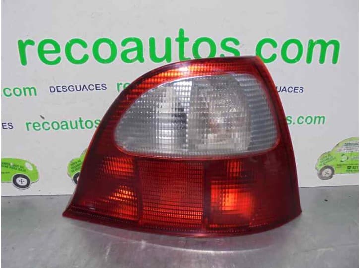 Recambio de piloto trasero derecho para mg zr 105 referencia OEM IAM