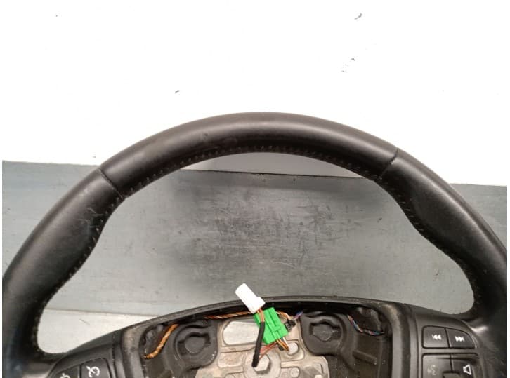 Recambio de volante para volvo v60 i (155) 1.6 drive referencia OEM IAM 31250592 31390471 4