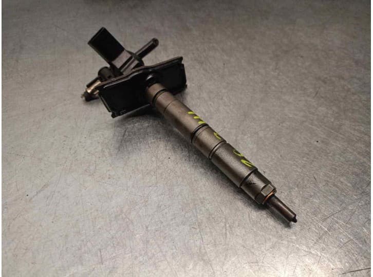 Recambio de inyector para audi a6 c6 (4f2) 3.0 tdi quattro referencia OEM IAM 059130277Q