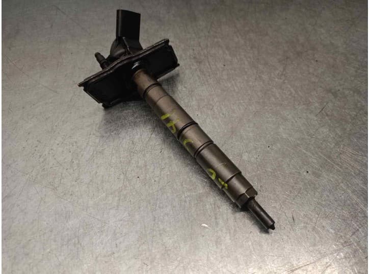 Recambio de inyector para audi a6 c6 (4f2) 3.0 tdi quattro referencia OEM IAM 059130277Q