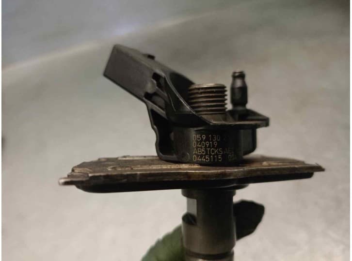 Recambio de inyector para audi a6 c6 (4f2) 3.0 tdi quattro referencia OEM IAM 059130277Q 3