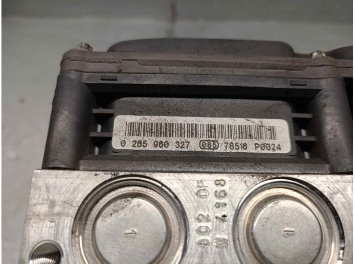 Recambio de abs para bmw 5 (e60) 530 d referencia OEM IAM 34516784151 0265960327 BOSH 7