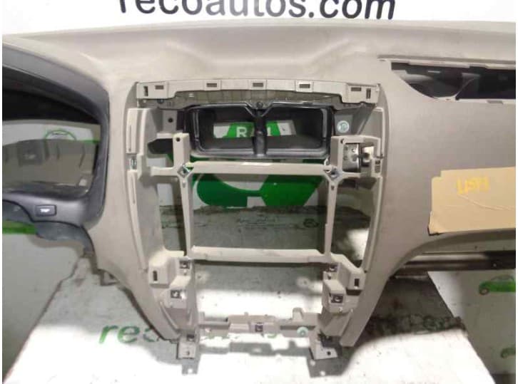 Recambio de salpicadero para hyundai tucson (jm) 2.0 crdi referencia OEM IAM  MARRON 4