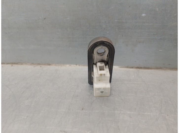 Recambio de interruptor para ssangyong rodius i 2.7 xdi referencia OEM IAM 8573008000 2