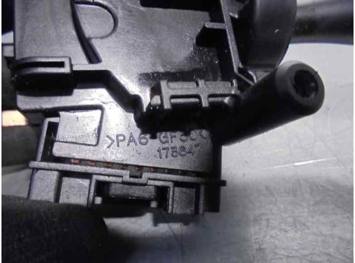 Recambio de mando limpia para toyota yaris (_p1_) 1.4 d-4d (nlp10_) referencia OEM IAM 6473B49 4