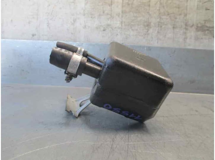 Recambio de deposito servo para volvo 940 (944) 2.3 referencia OEM IAM 1359621 7