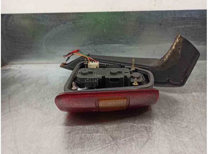 Recambio de piloto trasero izquierdo para volvo 940 (944) 2.3 referencia OEM IAM 3534087 2