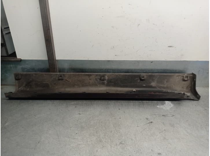 Recambio de faldon lateral para ssangyong kyron 2.0 xdi referencia OEM IAM 7956609000 3