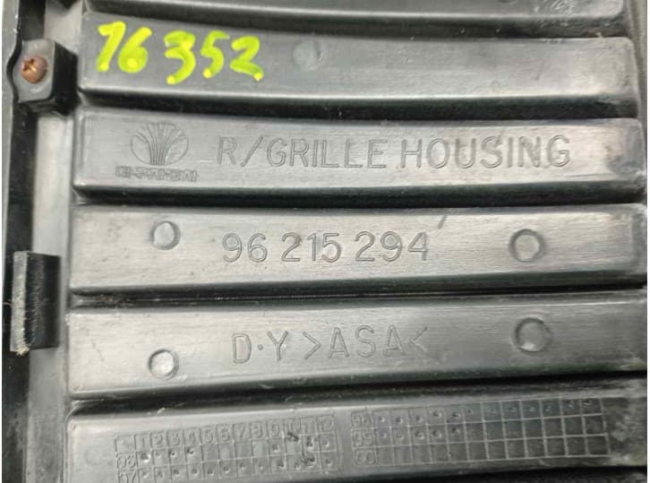 Recambio de rejilla delantera para daewoo lanos (klat) 1.5 referencia OEM IAM 96215294 3