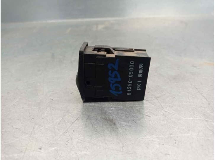 Recambio de interruptor para ssangyong musso (fj) 2.9 d referencia OEM IAM 8135005000 2