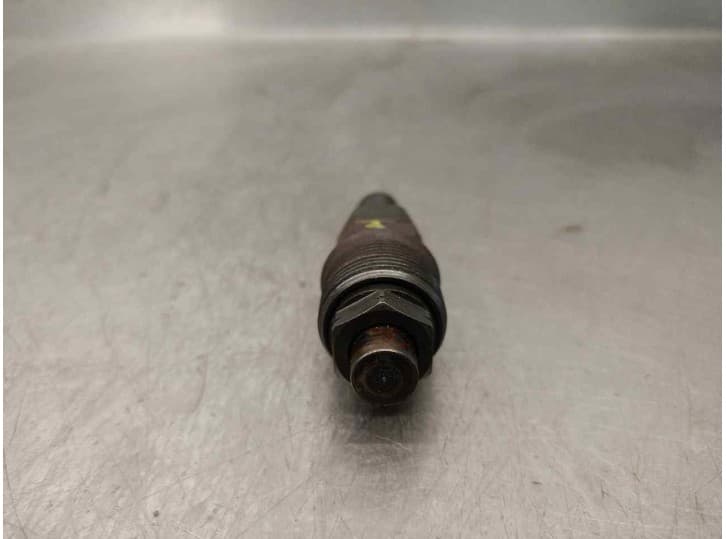 Recambio de inyector para opel corsa b (s93) 1.7 d (f08, f68, m68) referencia OEM IAM 881090 2