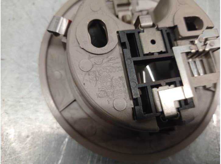 Recambio de luz interior para ssangyong kyron 2.0 xdi referencia OEM IAM 8371009000 3