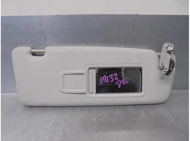 Recambio de parasol derecho para audi a4 b8 (8k2) 2.0 tdi referencia OEM IAM 8K0857552