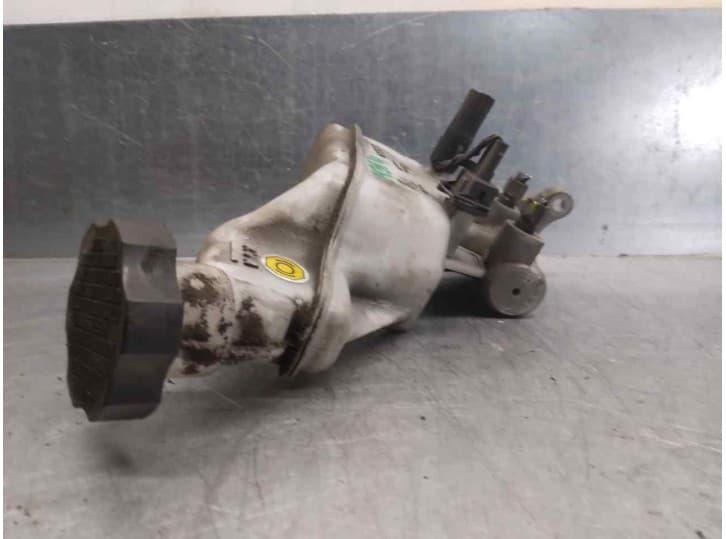 Recambio de bomba freno para hyundai i40 i (vf) 1.7 crdi referencia OEM IAM 585103Z000 5