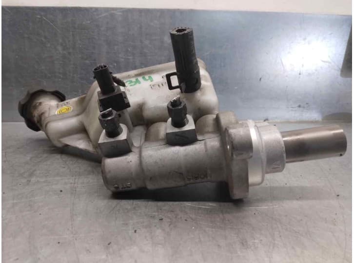 Recambio de bomba freno para hyundai i40 i (vf) 1.7 crdi referencia OEM IAM 585103Z000 6