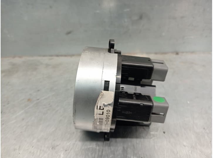 Recambio de warning para ssangyong kyron 2.0 xdi referencia OEM IAM 8520109010 2