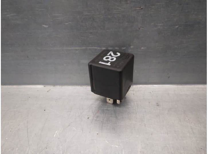 Recambio de rele para audi 100 c3 sedán (443, 444) 2.2 referencia OEM IAM 443919469