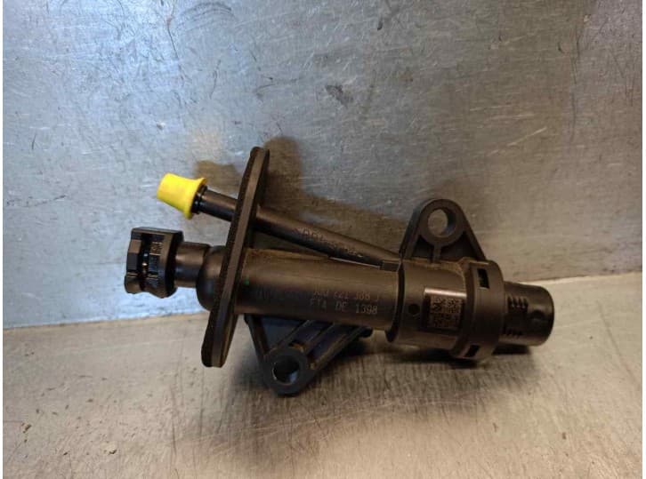 Recambio de bomba embrague para seat leon (5f1) 1.4 tsi referencia OEM IAM 5Q0721388J