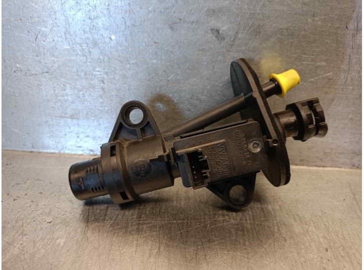 Recambio de bomba embrague para seat leon (5f1) 1.4 tsi referencia OEM IAM 5Q0721388J 2