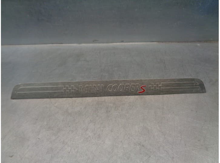 Recambio de moldura para mini mini countryman (f60) cooper s referencia OEM IAM 738935304 2