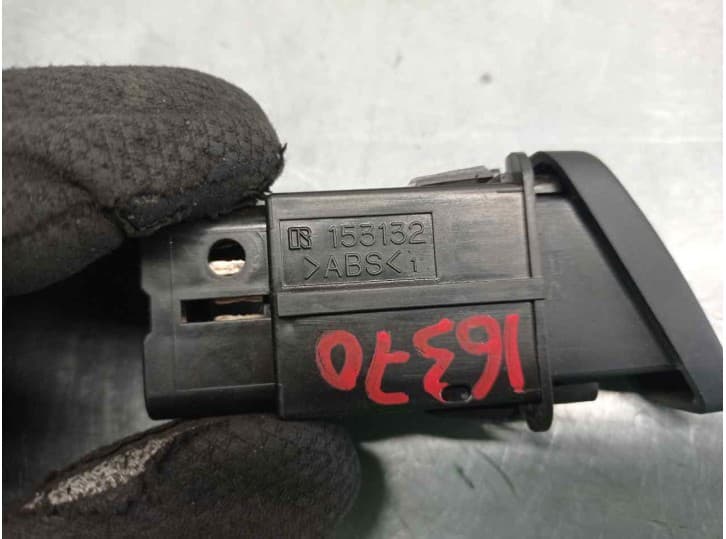 Recambio de warning para mazda 323 f vi hatchback (bj) 2.0 td referencia OEM IAM 153132 5
