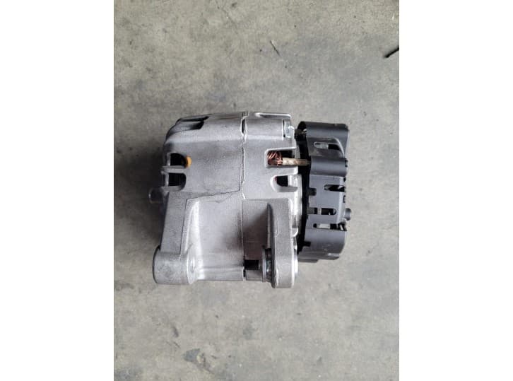Recambio de alternador para citroën c4 ii (nc_) 1.2 thp 110 referencia OEM IAM 9670899580 4